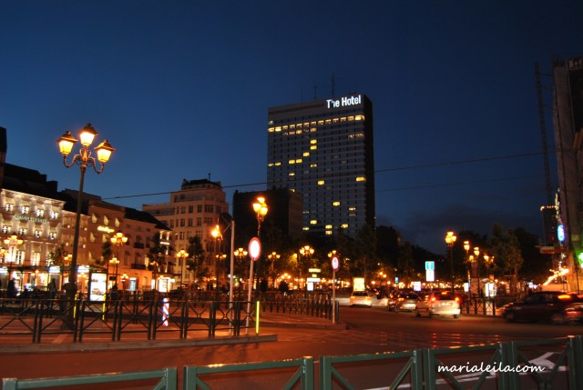 Avenue Louise late at night.